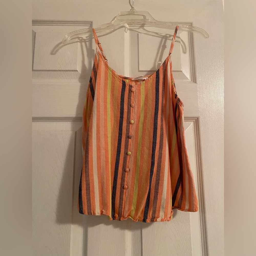 Size small tank boutique